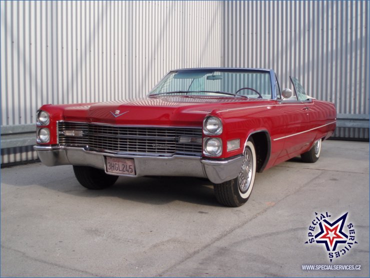 Cadillac Coupe Deville 1966 1.JPG