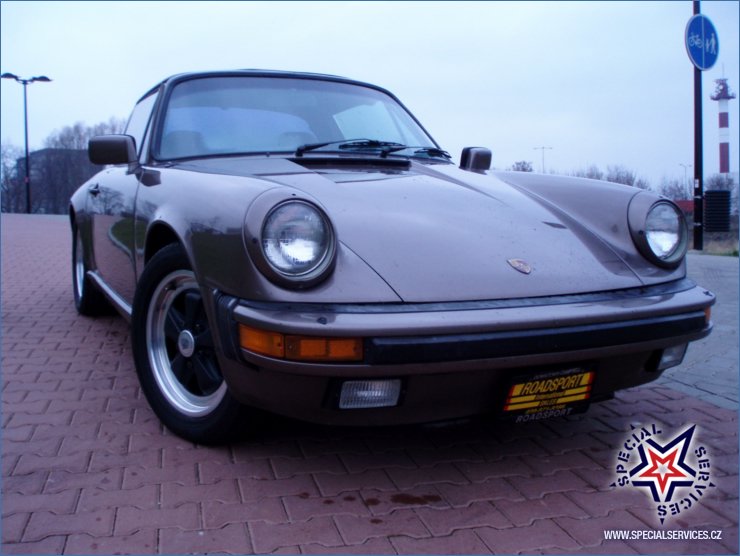 Porsche Carrera 911 SC 1984-3.JPG