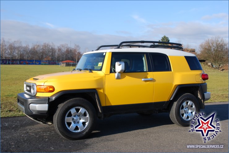 Toyota FJ Cruiser 07-2.JPG