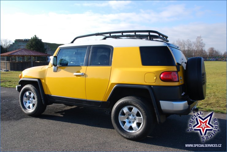 Toyota FJ Cruiser 07-4.JPG